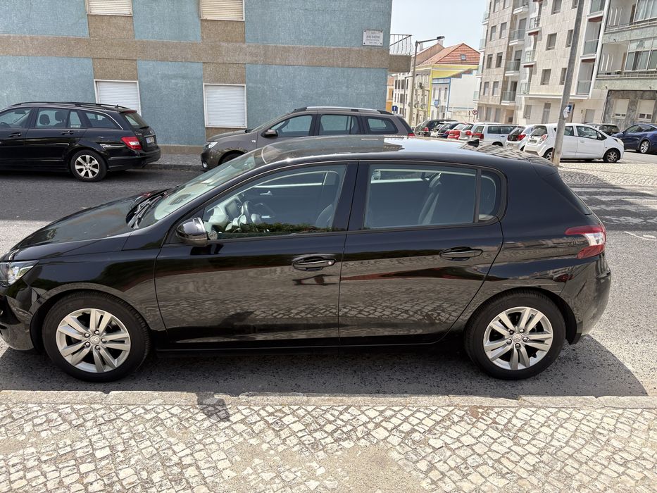 Peugeot 308 — fotografia 5