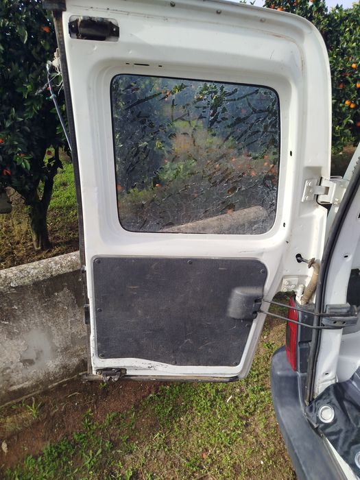 Carroçaria Peugeot Partner