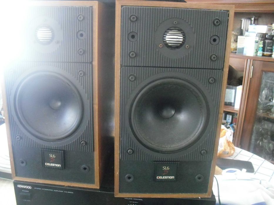 Colunas Celestion SL6