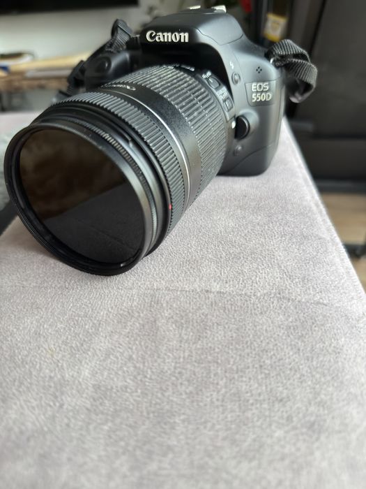 Canon EOS 550d lente 18/135mm