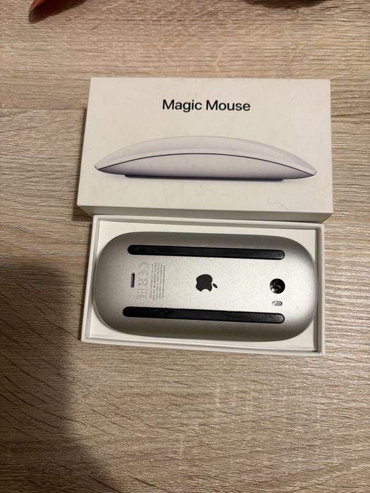 Apple Magic Keyboard + Magic Mouse