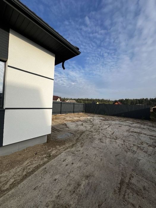 Продам Котедж біля озеру і лісу. Школа в 300 метрах! Є-Оселя.