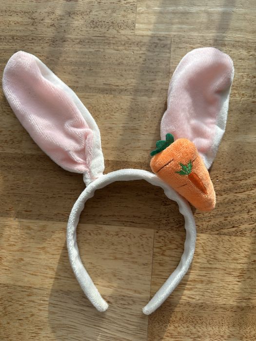 Zestaw wielkanocnych opasek z uszami królika