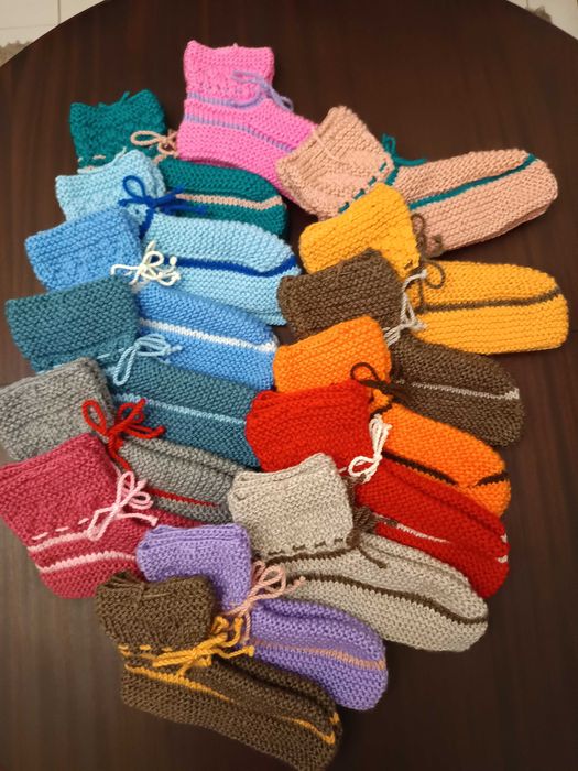 Carapins adulto em lã feitos á mão