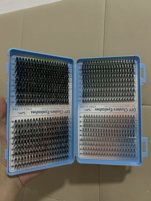 Eyelash Clusters