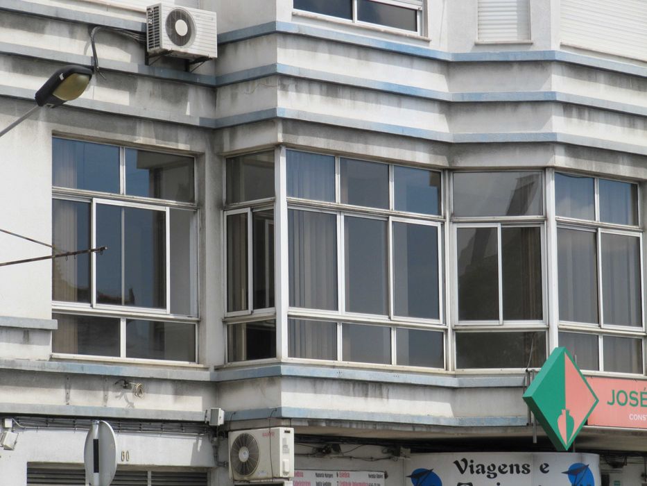 Escritório compartimentado 55 m2 -  Zona Central - Almada