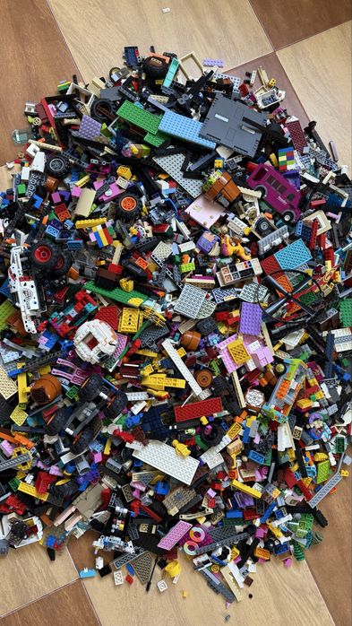 Конструктор Лего на вагу Lego