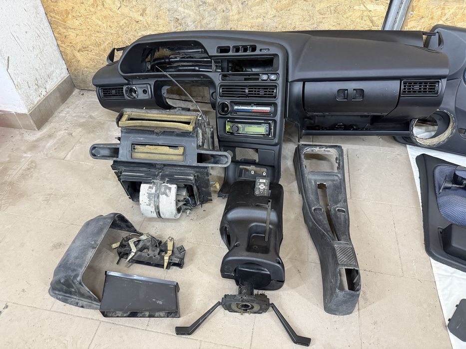 Торпедо ВАЗ 2115 повна комплектація