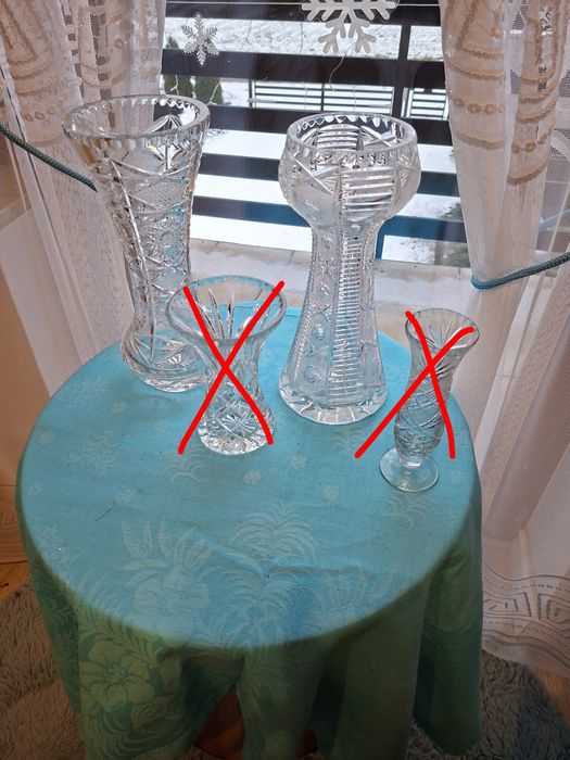 Kryształy PRL,  dwa duże wazony