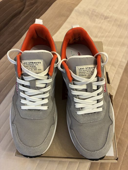 Кросівки Levis ,оригінал 100%