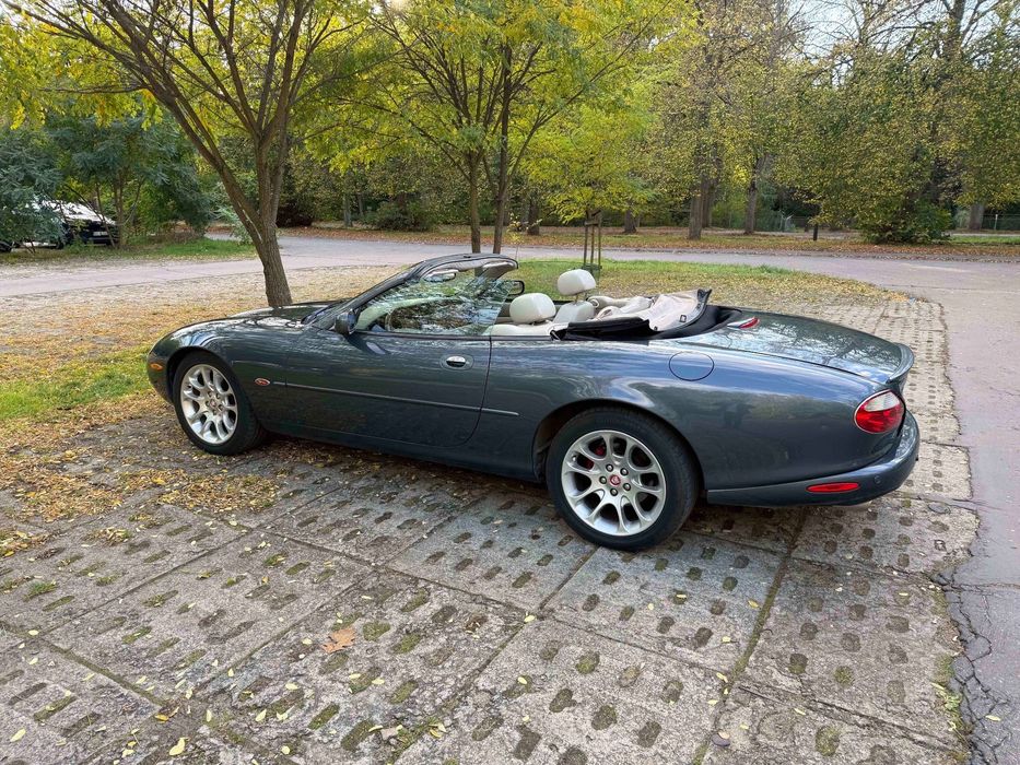 Jaguar XK