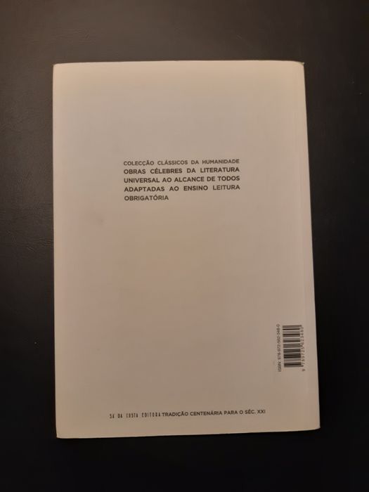 Livro "Os Lusíadas de Luís de Vaz de Camões Contado às Crianças..."