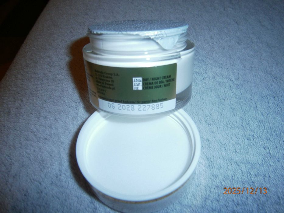 krem regenerujący przeciwzmarszczkowy 60+   -  na PREZENT