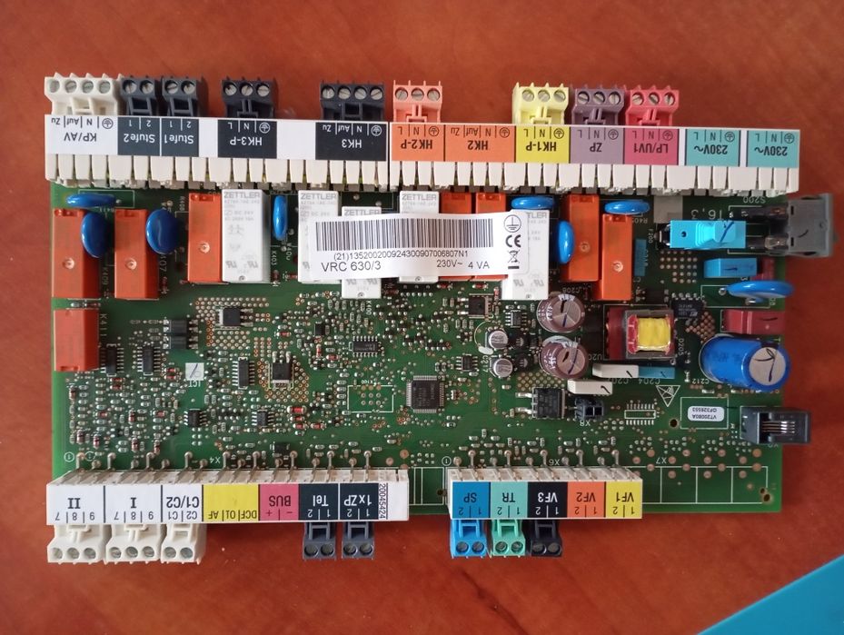 Погодозалежний терморегулятор VRC 630/3 Vaillant Calormatic