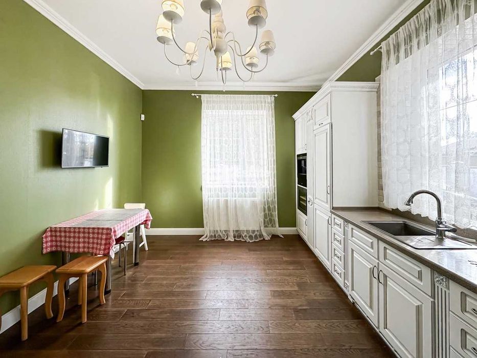 Продам будинок у с. Родичі