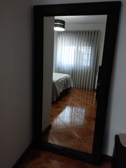 Espelho com orla em tecido castanho64741014860034120