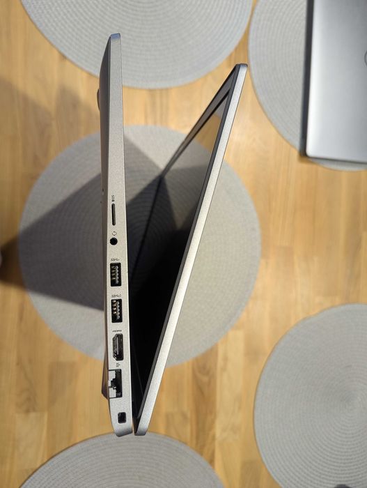 Dell Latitude 5520 IPS FHD i5-1145g7/16gb ddr4/256gb m2/Linux