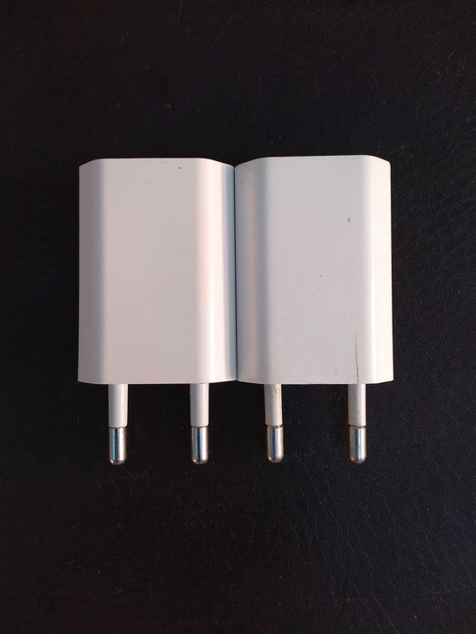 Продам зарядку для Айфона (оригинальная) 5V USB