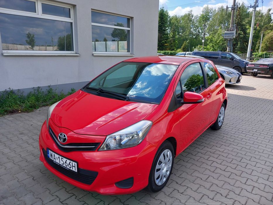 Toyota  Yaris  3