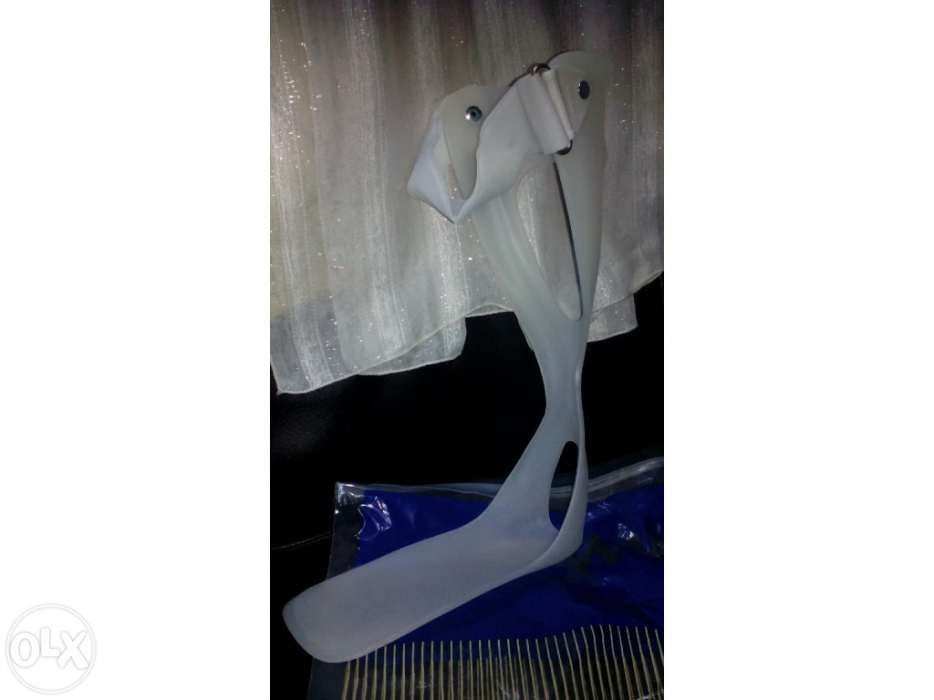 Tala. P/PE ANTIEQUINO D- 81M 38/40 ESQ. L (NOVO)