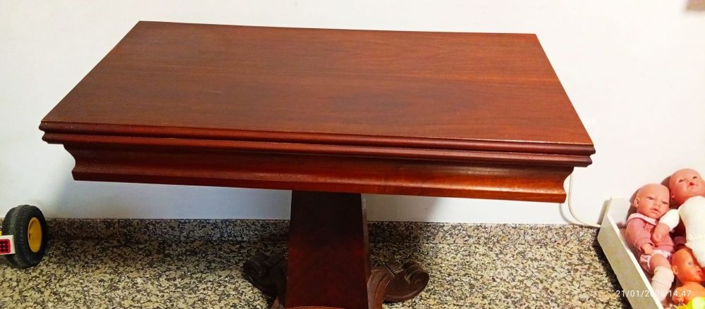 Mesa de jogo como nova