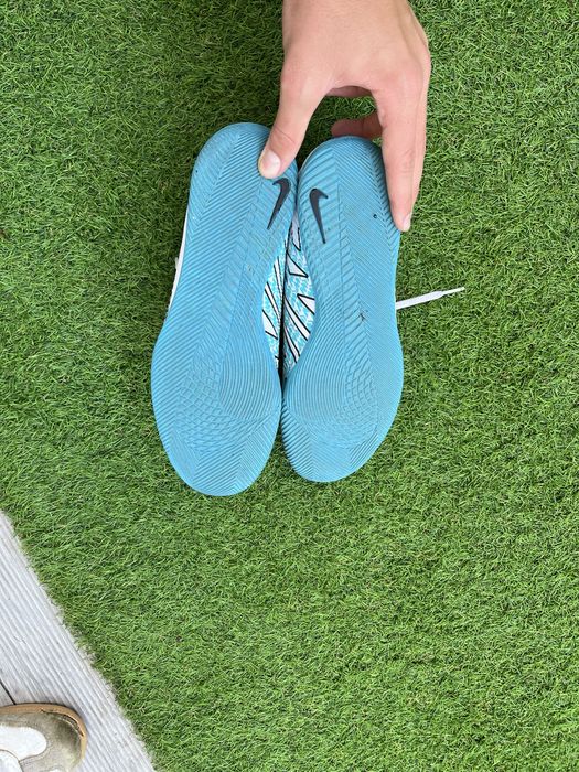 Chuteiras Nike mercurial