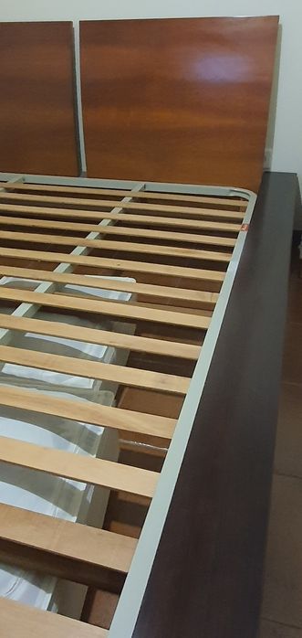 Oportunidade! Mobilia de Quarto em Madeira Maciça de Cerejeira