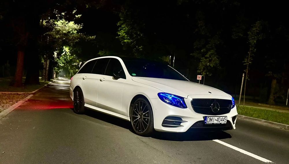 Mercedes-Benz Klasa E E400d 340KM 4Matic 9g AMG Black Edition Panorama, Distronic Plus, 360