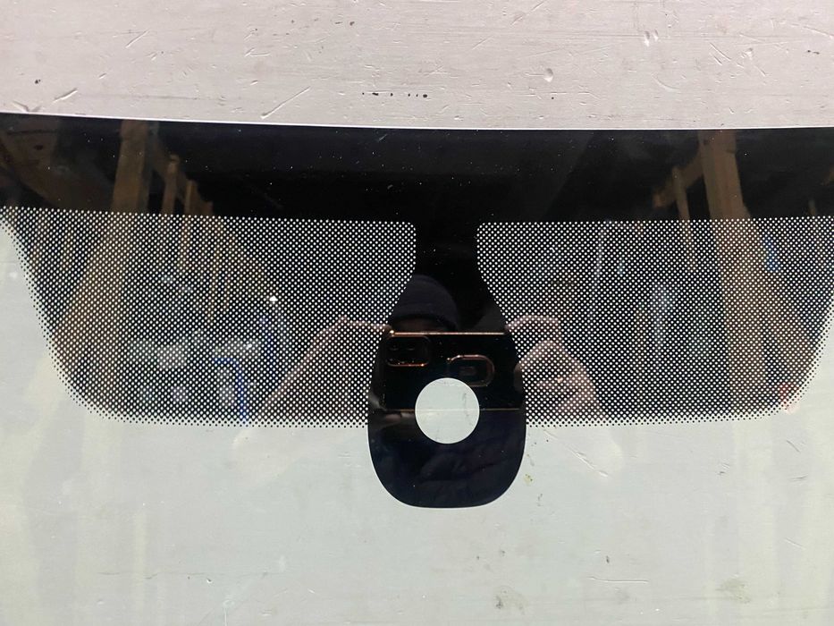 Skoda Superb (15-) вітрове скло