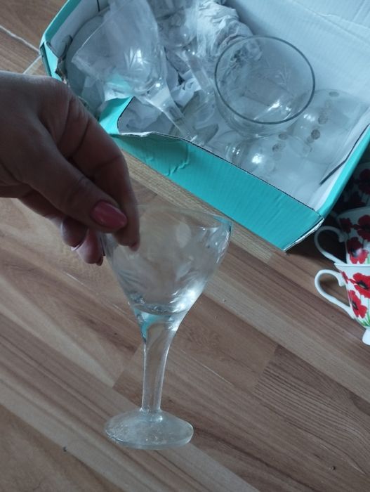 Фужери . Стакани