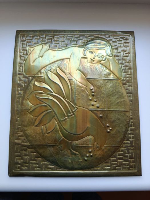 Чеканка латунна.