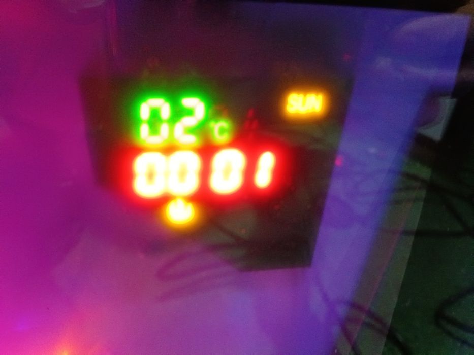 Klarstein Basel Illumine elektryczny, 2000W, 2 stopnie, termo