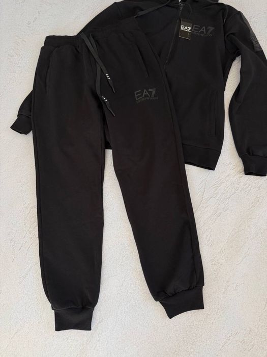 Спортивний костюм Armani EA7 Black