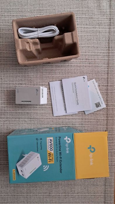 Powerline Wi-Fi Extender TP-Link TL-WPA4220