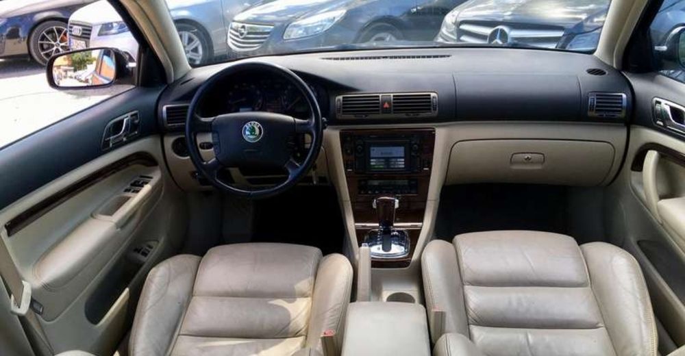 Цена до Нового Года!  Skoda Superb автомат  2,8