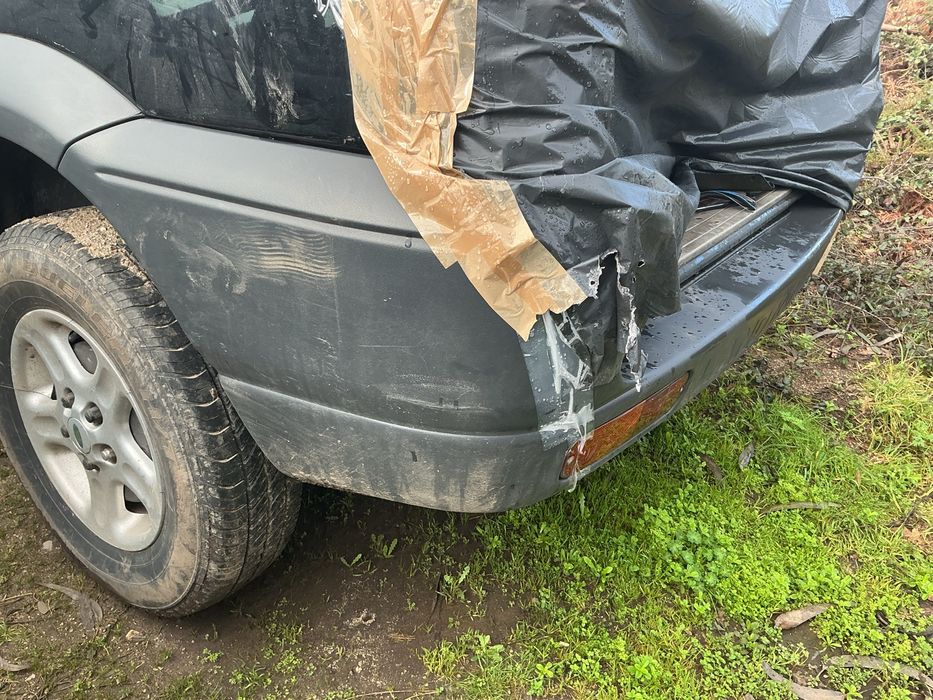 PARACHOQUE TRASEIRO LANDE ROVER FREELAND ANO 2000