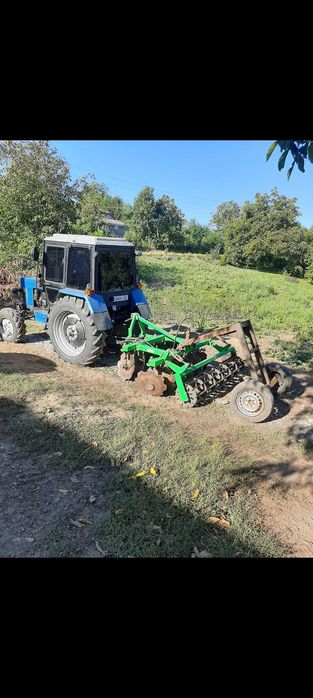 МТЗ 82 з інвентарем