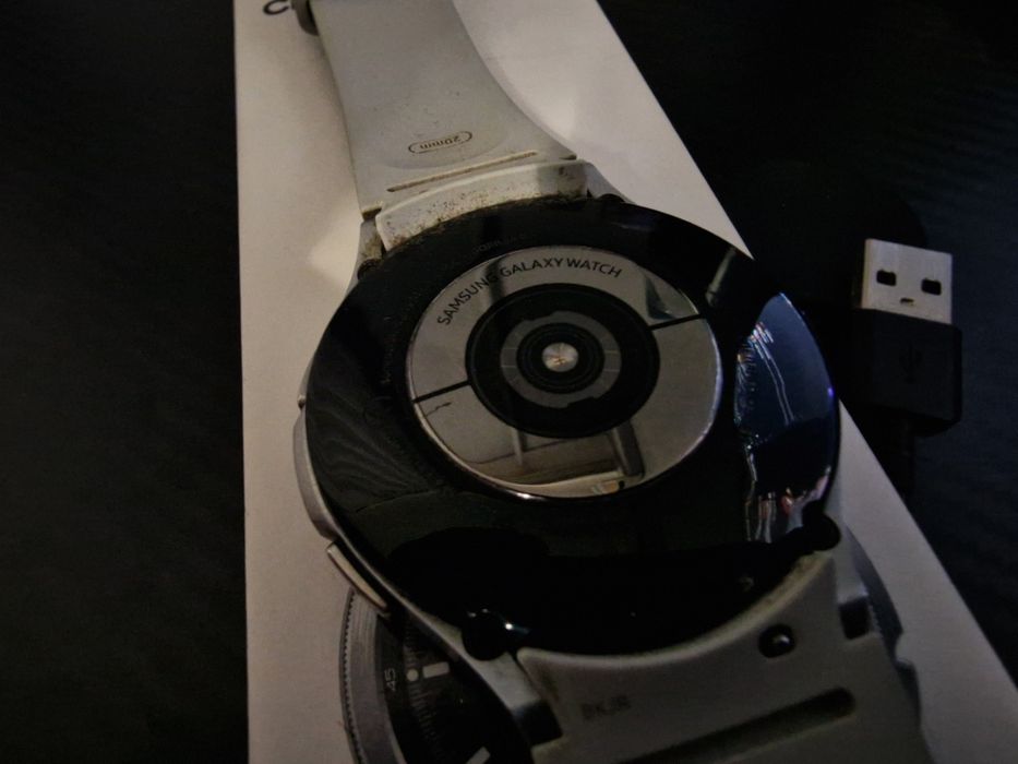 Samsung Galaxy Watch 4 Classic 46mm Silver SM-R890