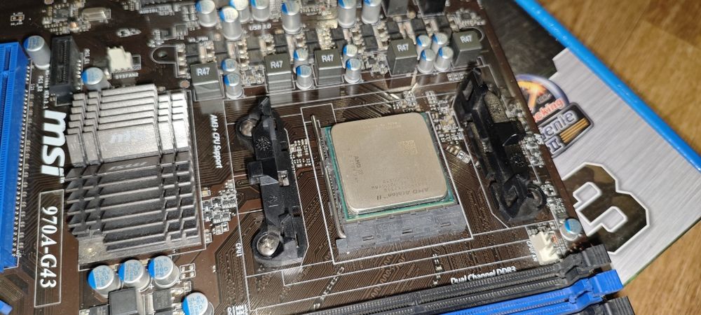 Материнская плата MSI 970A-G43 + процессор AMD Athlon II в подарок