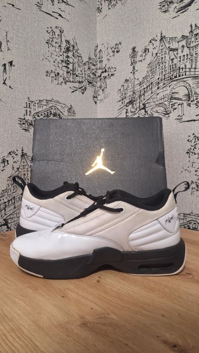 Jordan Max Aura 6
