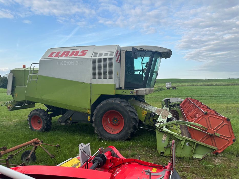 Kombajn zbozowy claas medion 310 stan bdb