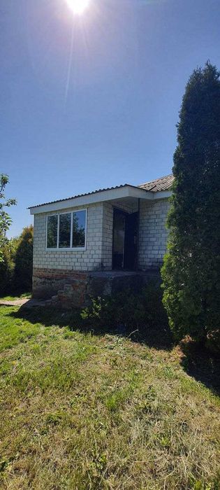 Продам будинок м. Зміїв біля річки!