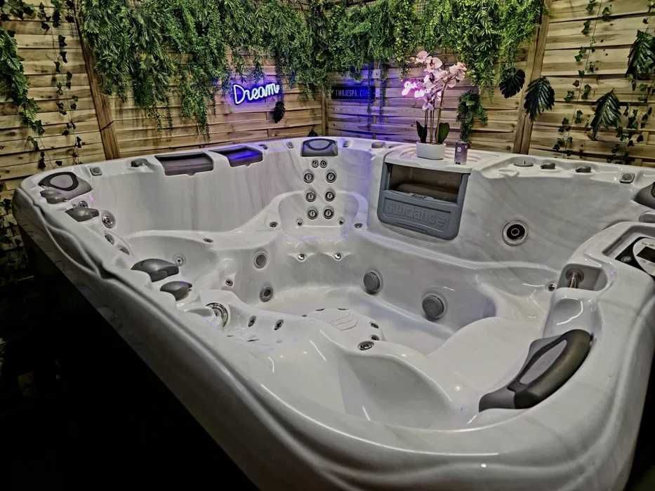 Luksusowe jacuzzi ogrodowe idealne na zime Sundance 880 Maxxus raty !