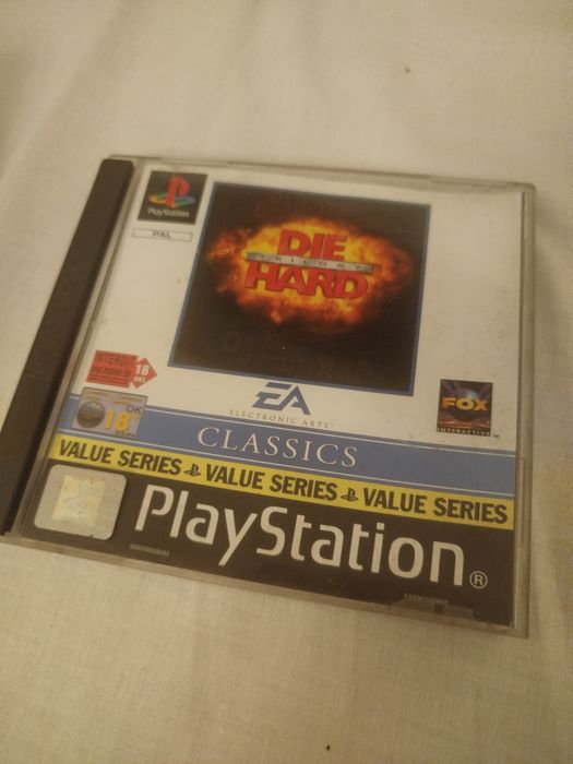 Pack 2 Jogos PS1 Originais: Doom + Die Hard Trilogy (Com Manuais