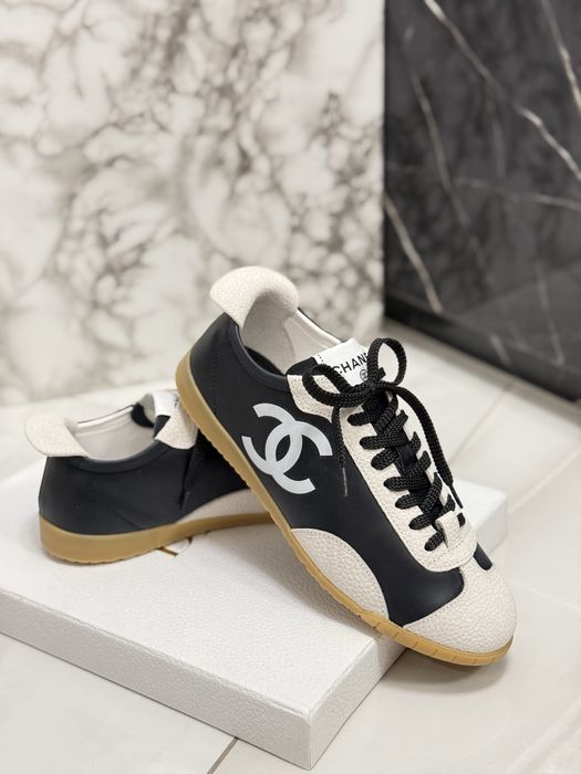 Sneakersy Chanel black