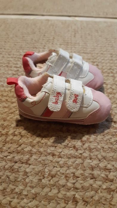 Niechodki Primark dla maluszka 0-3miesiące buciki