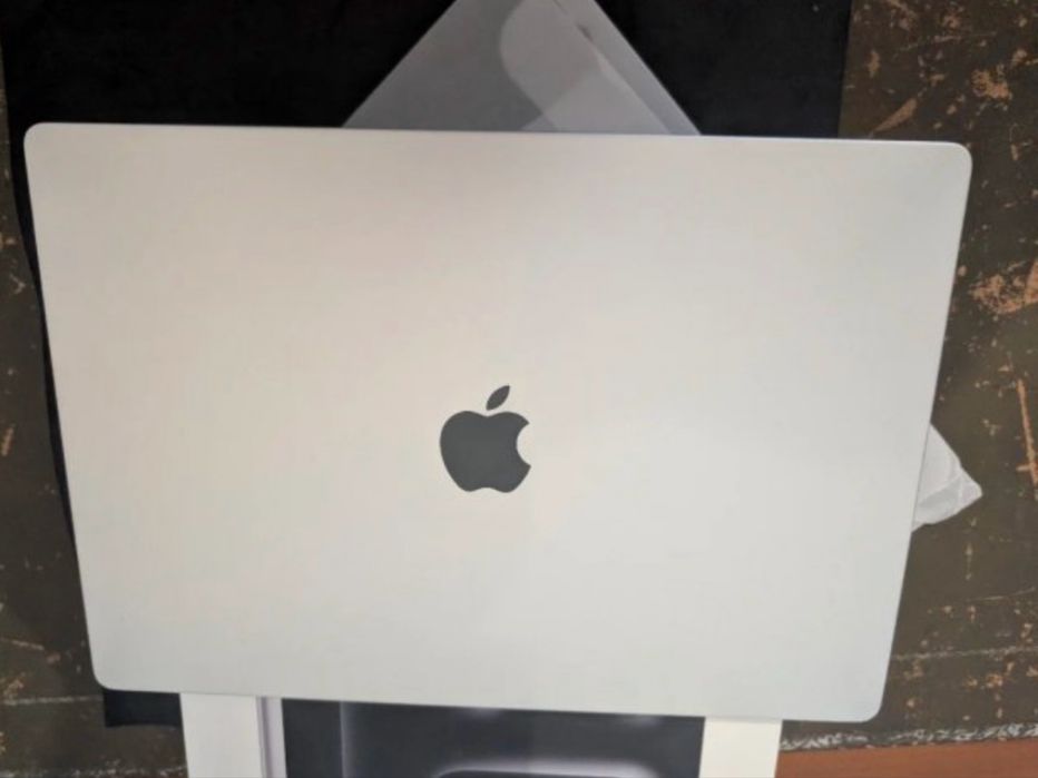 Macbook pro M3 Pro 16”