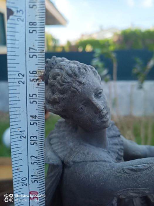 Não é sempre que se vem ao OLX ou a qualquer lado da internet e se encontra tesouros destes então assim direitinho intacto não sei digo eu