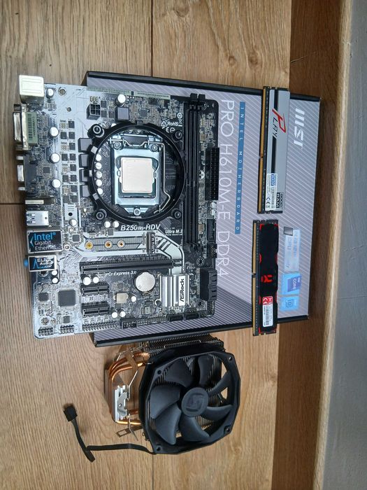 Zestaw i7-6700 + chłodzenie, 16 GB RAM, Płyta ASRock B250M-HDV  1151