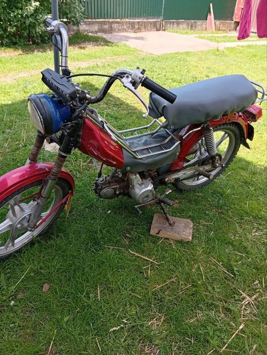 В продажі мотоцик